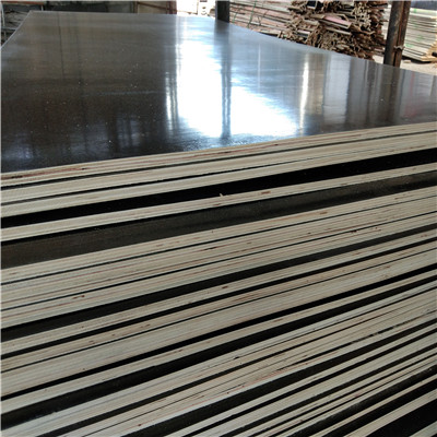 专业生产清水模板防水性强山东博汇36尺棚改项目清水覆膜板